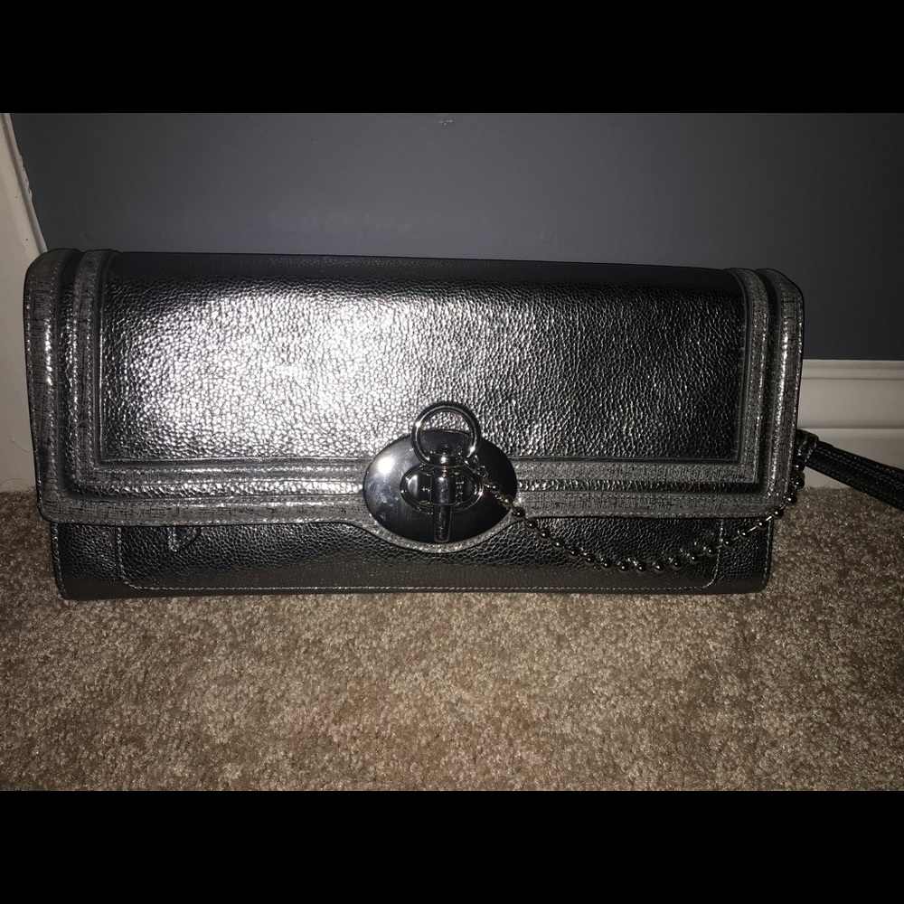 NWOT Silver Coach clutch w/ shoulder strap. - Picture 3 of 7
